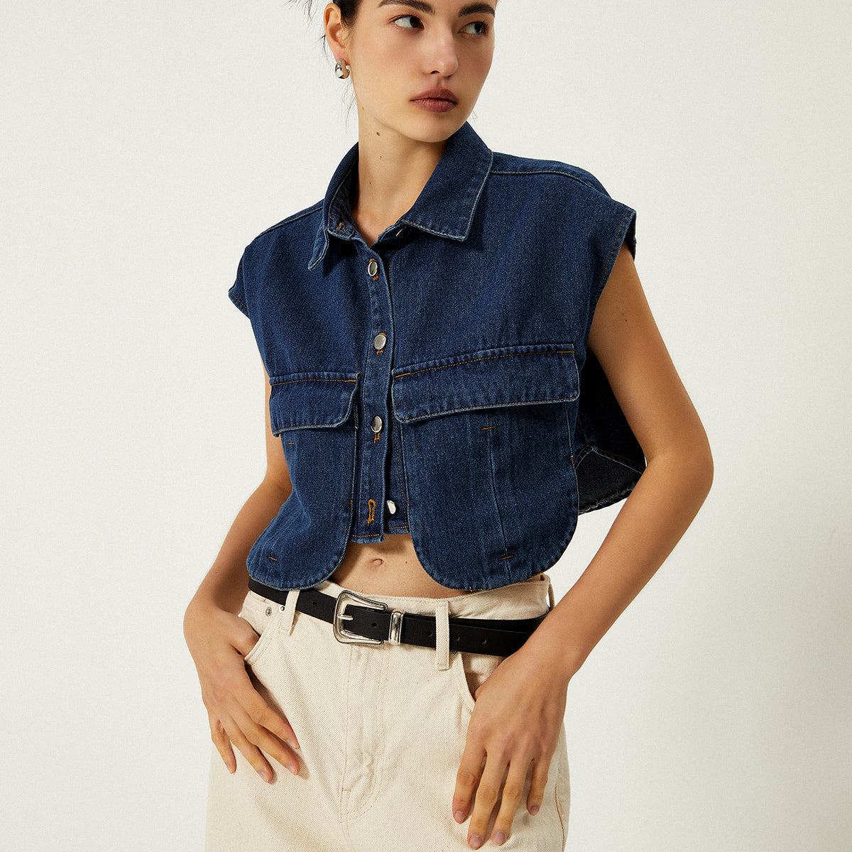 Denim Cepli Yaka Aşağı Çevirmeli Yelek
