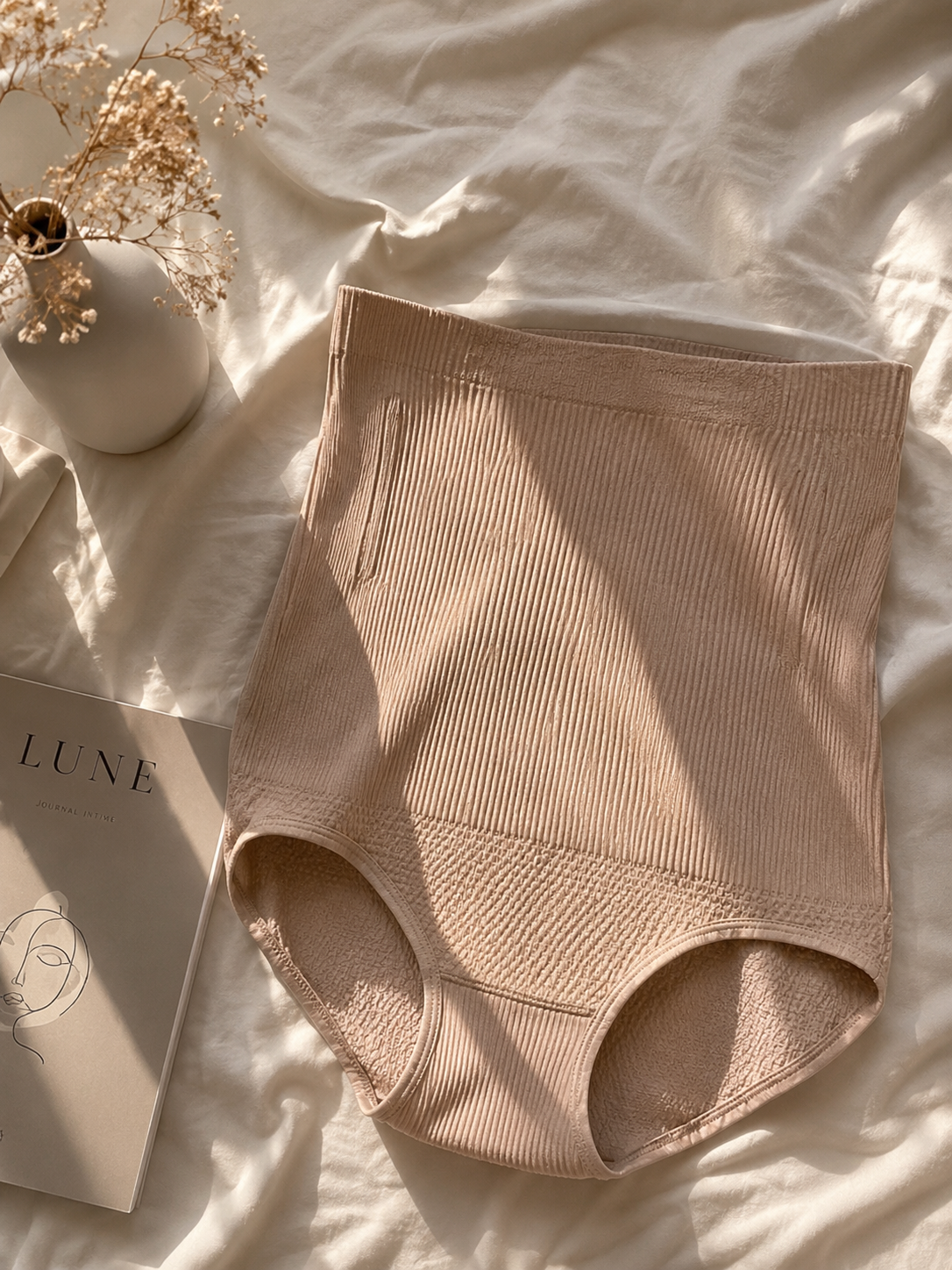 Lune Sculpt Brief