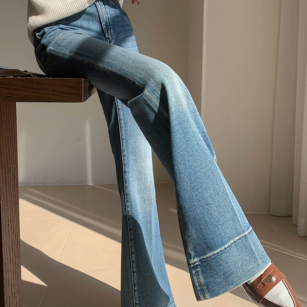 Yıkanmış İnce Dökümlü Denim Pantolon