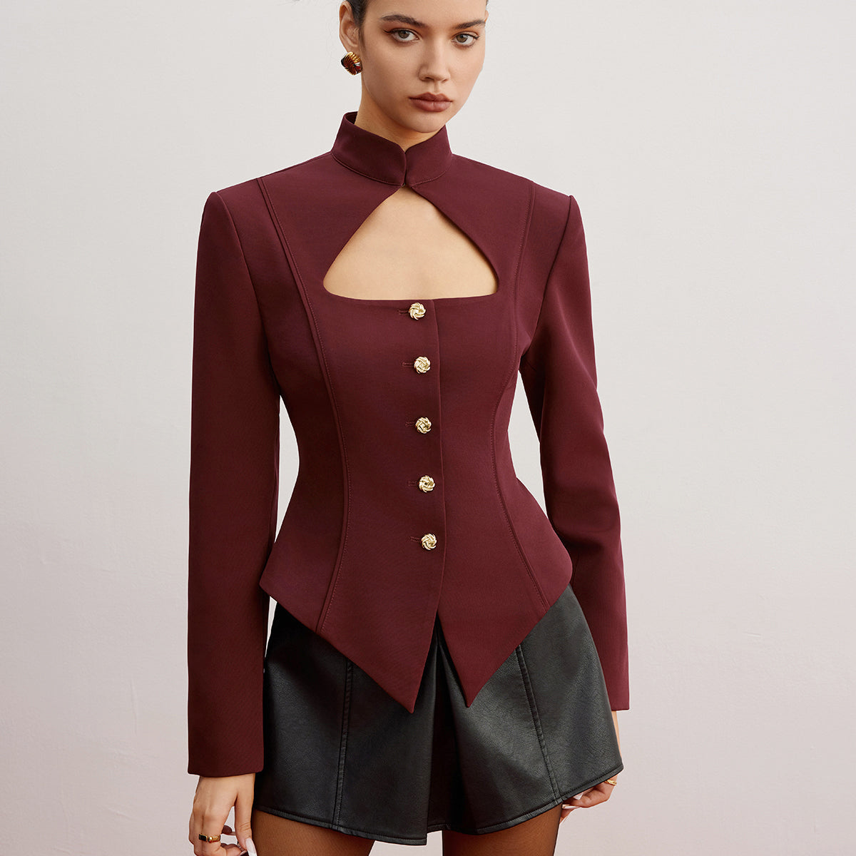 Omuz Pedli Kesik Detaylı Slim Blazer